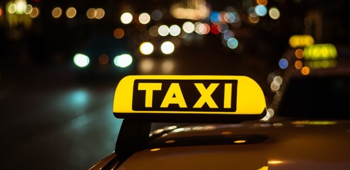 Comment reconnaître un taxi asterix sur la route ?